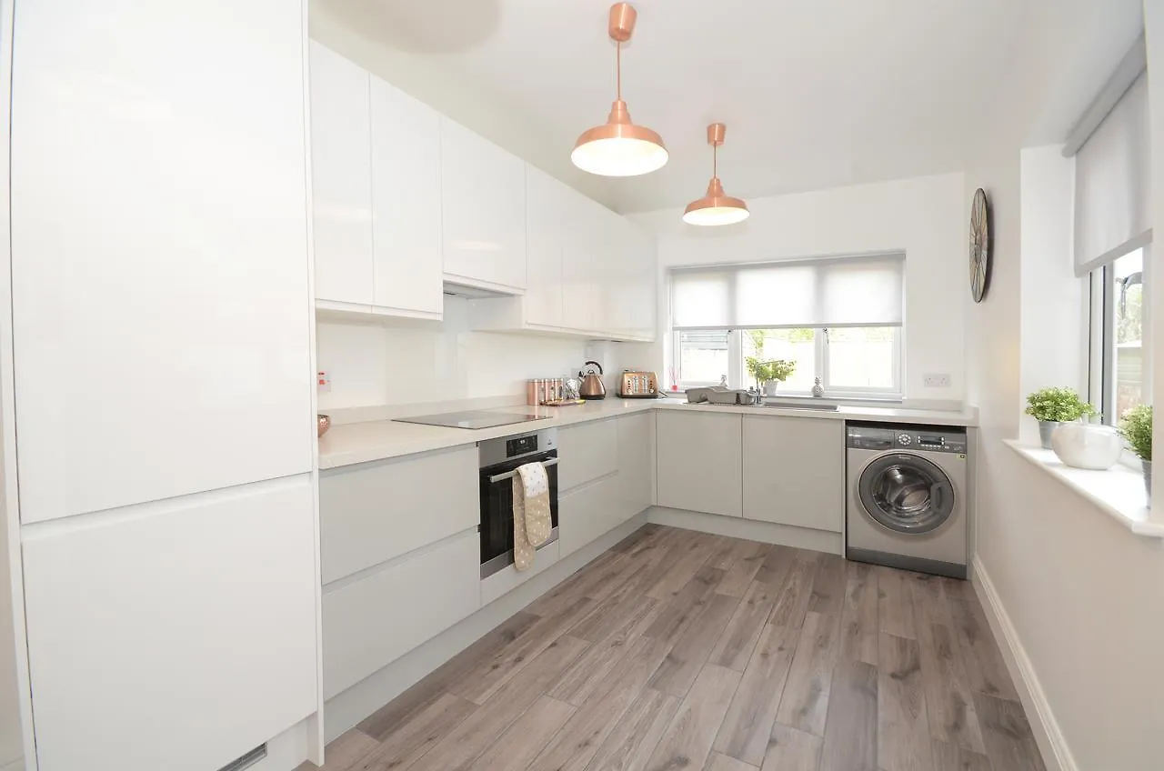 بيت للعطل York Boutique House- Spacious & Stylish With Free Parking